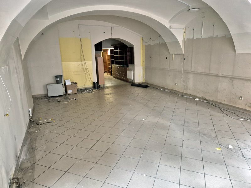 Lokal użytkowy na wynajem Cieszyn  65m2 Foto 1