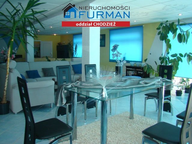 Duży, przestronny lokal w centrum Chodzieży z dużym balkonem Chodzież, Chodzież  174m2 Foto 1