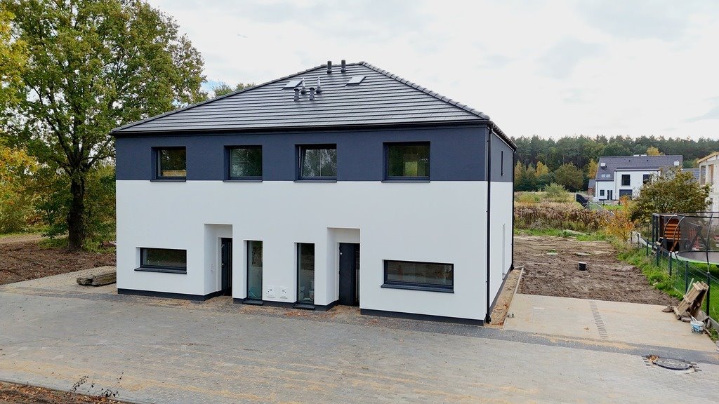 Nowoczesny bliźniak 120 m² z ogrodem, rekuperacją i ogrzewaniem podłogowym Dobra  120m2 Foto 1