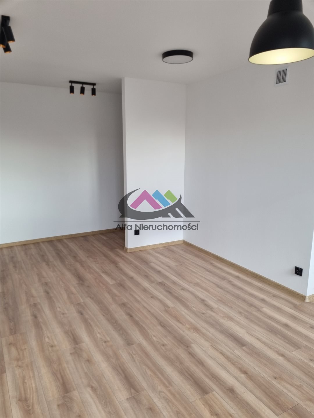 Kawalerka na sprzedaż Piła  32m2 Foto 1