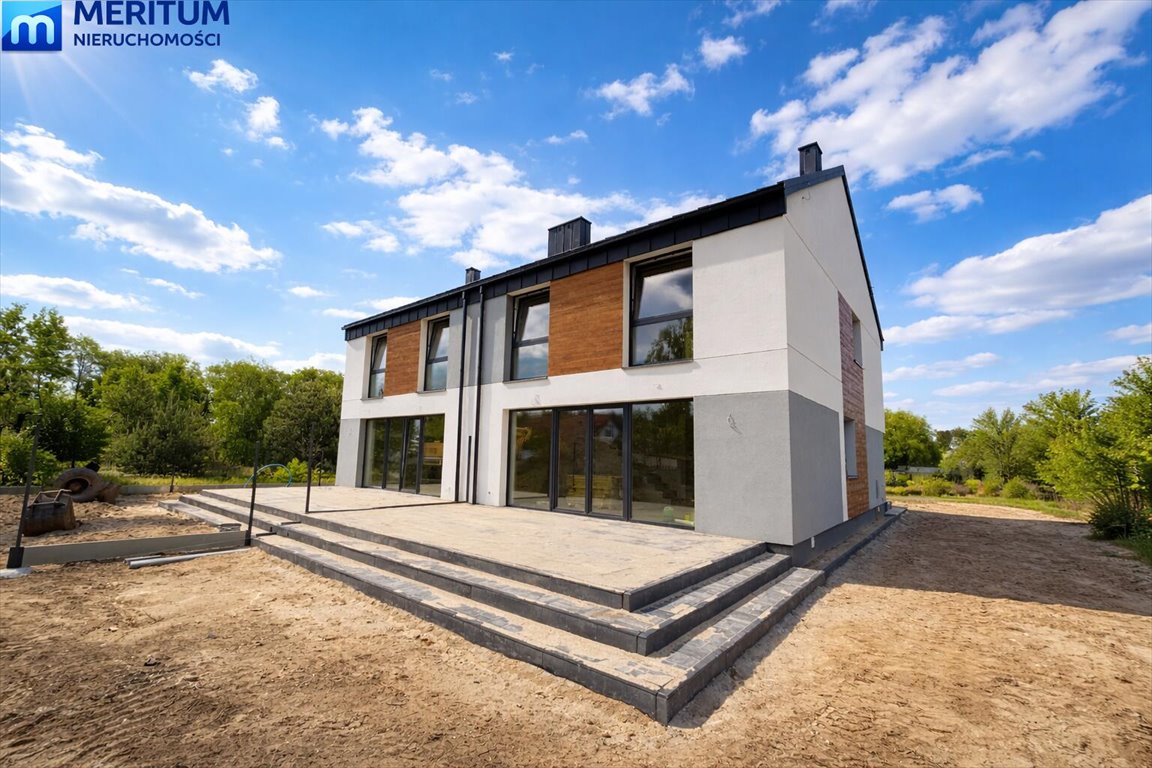 Nowoczesny bliźniak 136 m2 z garażem i dużą działką Jaktorów  136m2 Foto 1