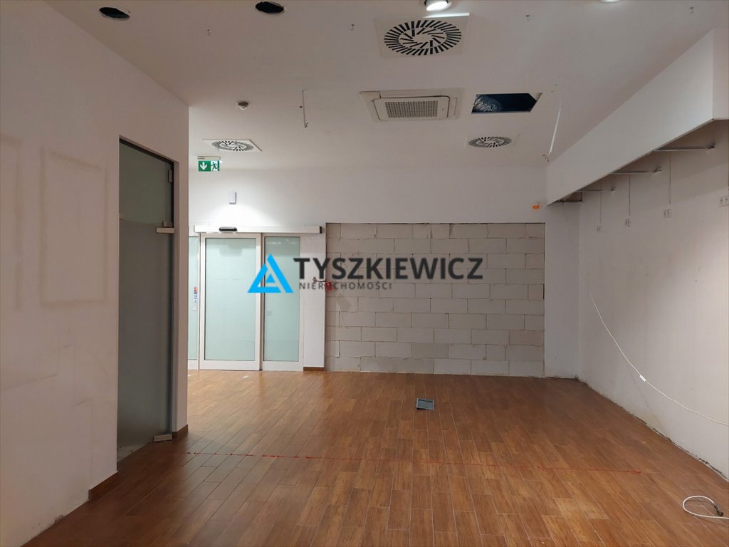 Lokal użytkowy na wynajem Gdańsk, Zaspa, Aleja Rzeczypospolitej  150m2 Foto 1