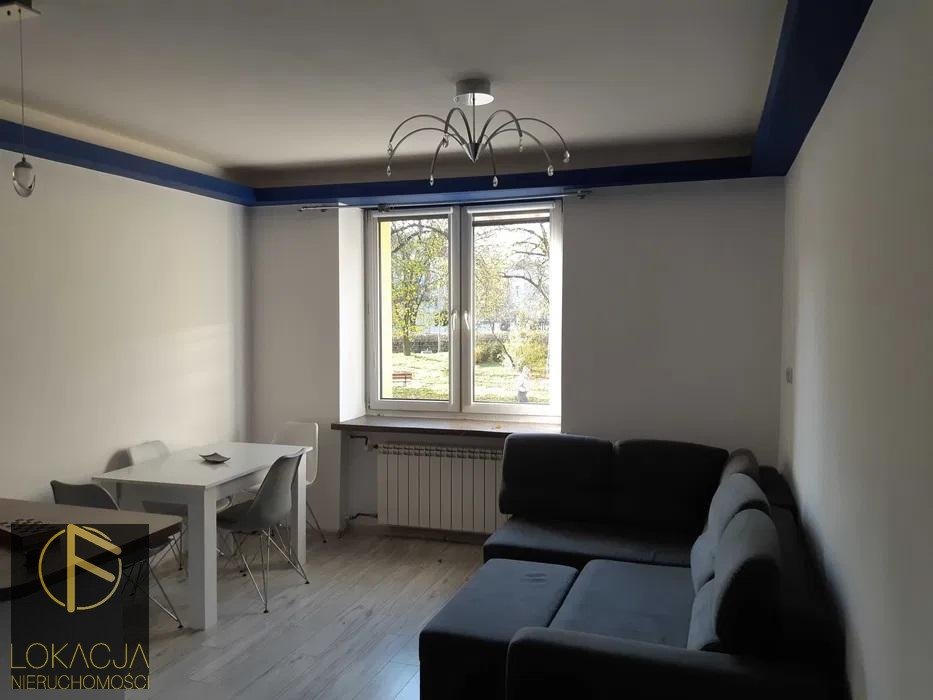 Mieszkanie trzypokojowe na wynajem Kalisz  49m2 Foto 1