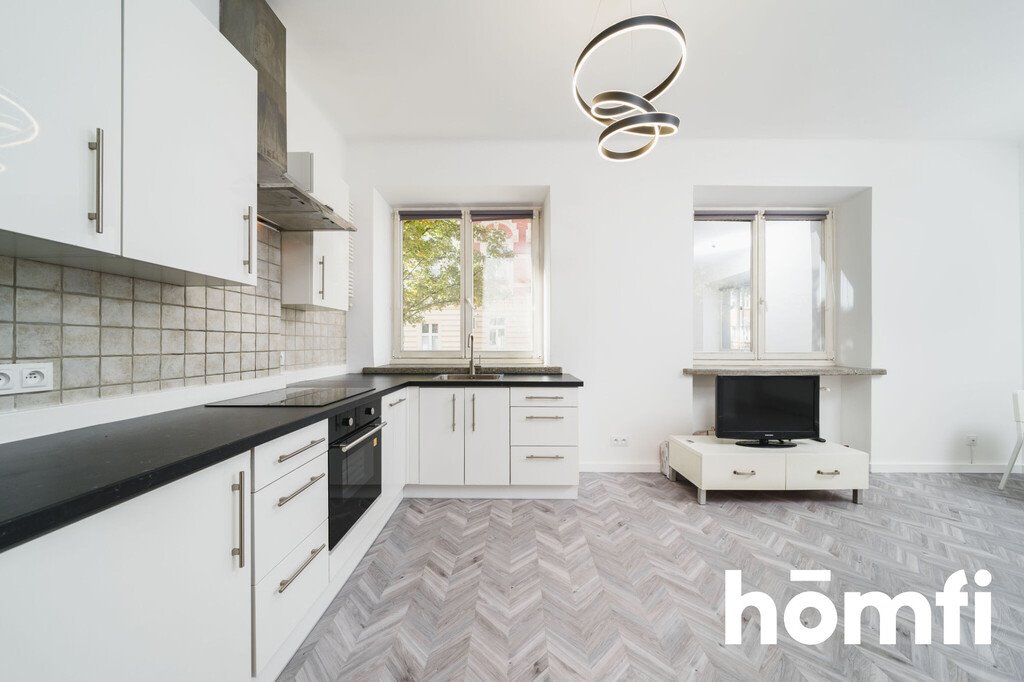 Dwupokojowe mieszkanie w sercu Krakowa z balkonem i pełnym wyposażeniem Kraków, Stare Miasto, Stare Miasto, Władysława Spasowskiego  32m2 Foto 1