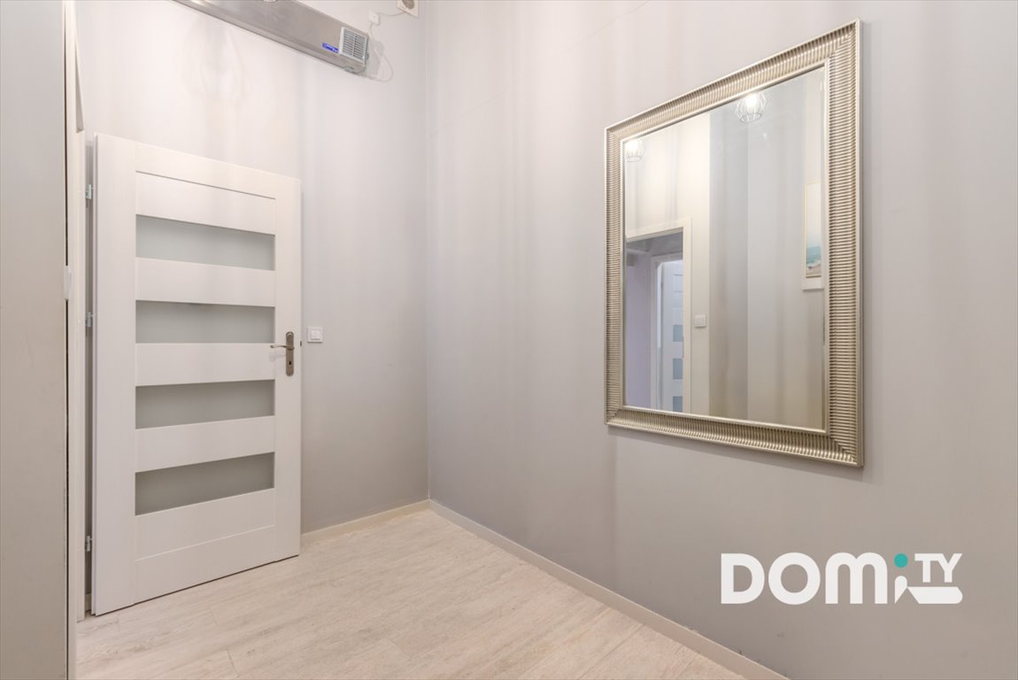 Na wynajem funkcjonalny lokal 30 m² przy Placu Grunwaldzkim Wrocław, Plac Grunwaldzki, Władysława Nehringa  30m2 Foto 1