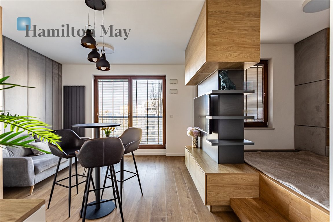 Nowoczesny 33 m² apartament z panoramicznym balkonem i parkingiem Warszawa, Wola, Grzybowska  33m2 Foto 1