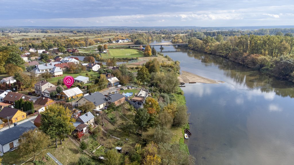 Działka z zabytkowym domem nad Sanem – inwestycja lub rekreacja Ulanów, św. Jana  110m2 Foto 1