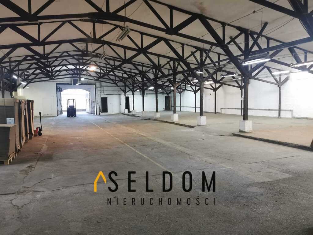 Magazyn 1000 m² z biurami, chłodnią i wiatą w centrum Jeleniej Góry Jelenia Góra, Centrum  1 000m2 Foto 1