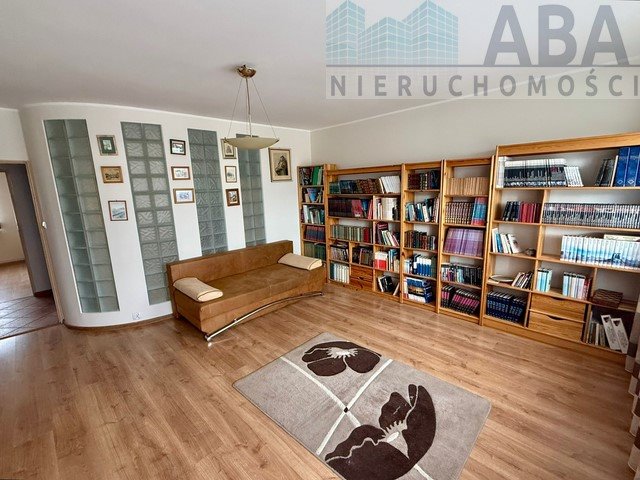 Mieszkanie trzypokojowe na sprzedaż Strzałkowo, Górna  75m2 Foto 1