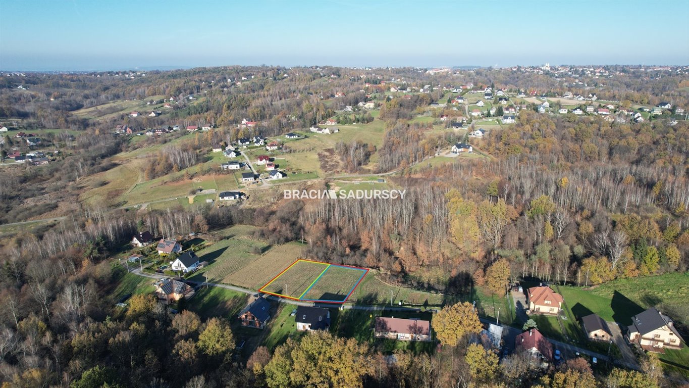 Zapraszam do zakupu działki 24 arów w Sieprawiu z możliwością zabudowy Siepraw, Zachodnia  2 429m2 Foto 1