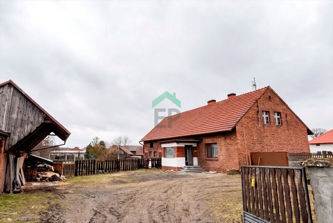 Na sprzedaż: Dom z dużą działką i dostępem do rzeki Dobrodzień, Zwóz  85m2 Foto 1