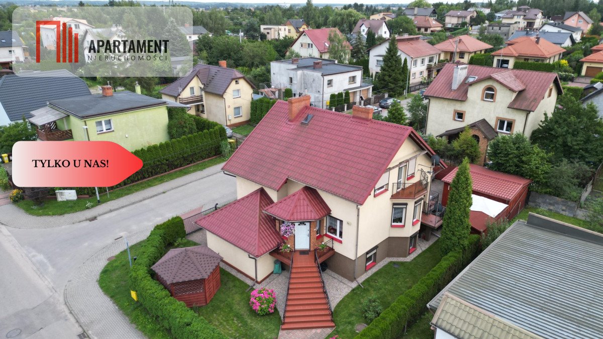 Przestronny dom 238 m² z niezależnym mieszkaniem (Starogard Gdański) Starogard Gdański  238m2 Foto 1