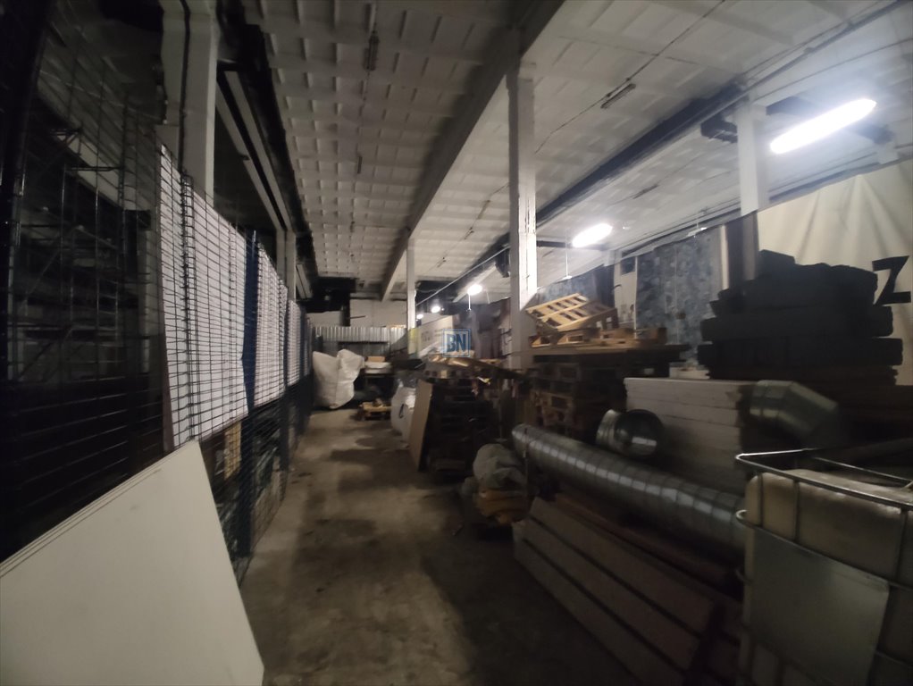 Magazyn 600 m² z rampą, biurem i mediami w Zabrzu Zabrze  600m2 Foto 1