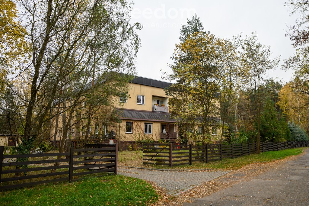 Mieszkanie trzypokojowe na sprzedaż Tarnowskie Góry, Strzybnica, Armii Krajowej  115m2 Foto 1