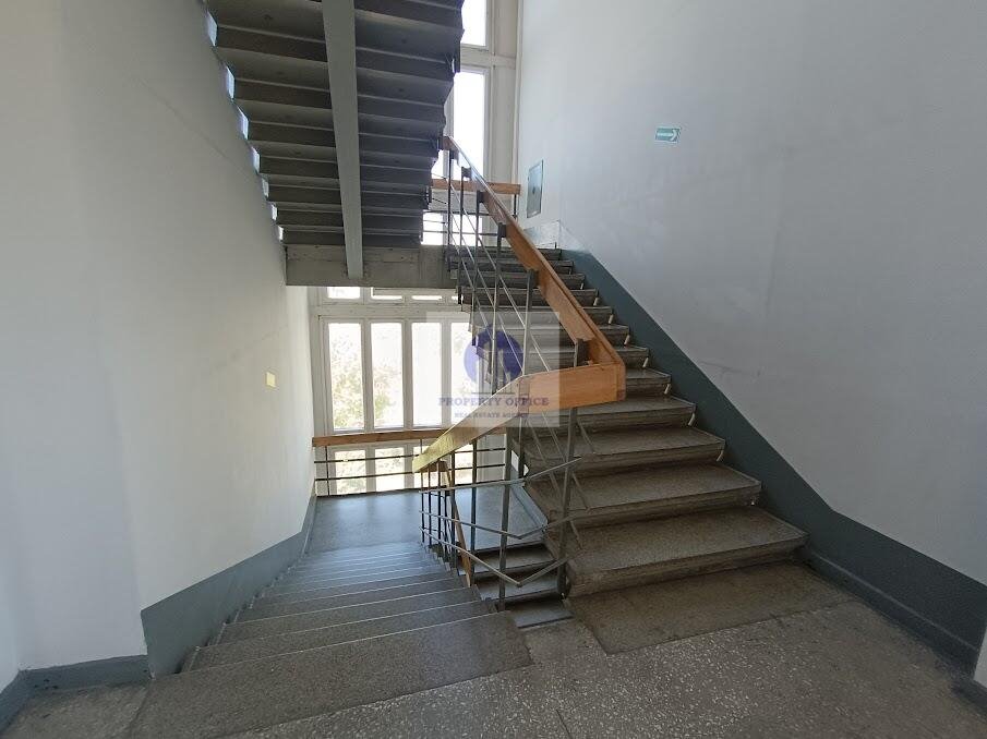Biuro 21,7 m2 z dostępem do światła i salą konferencyjną Warszawa, Praga-Południe, Ostrobramska  22m2 Foto 1