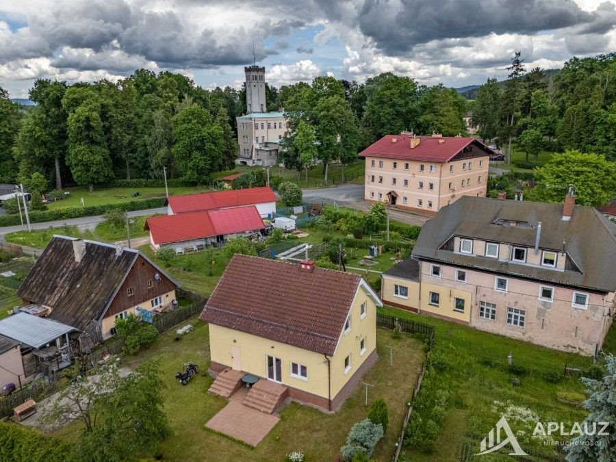 Zapraszam do obejrzenia domu 135 m² z garażem i ogrodem: Mysłakowice