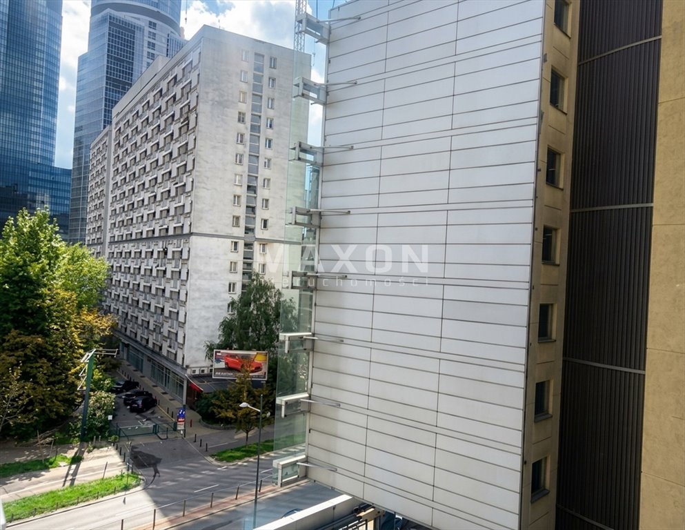 Mieszkanie 39 m² z balkonem w centrum Warszawy - polecam!: Warszawa Śródmieście: ul. Grzybowska