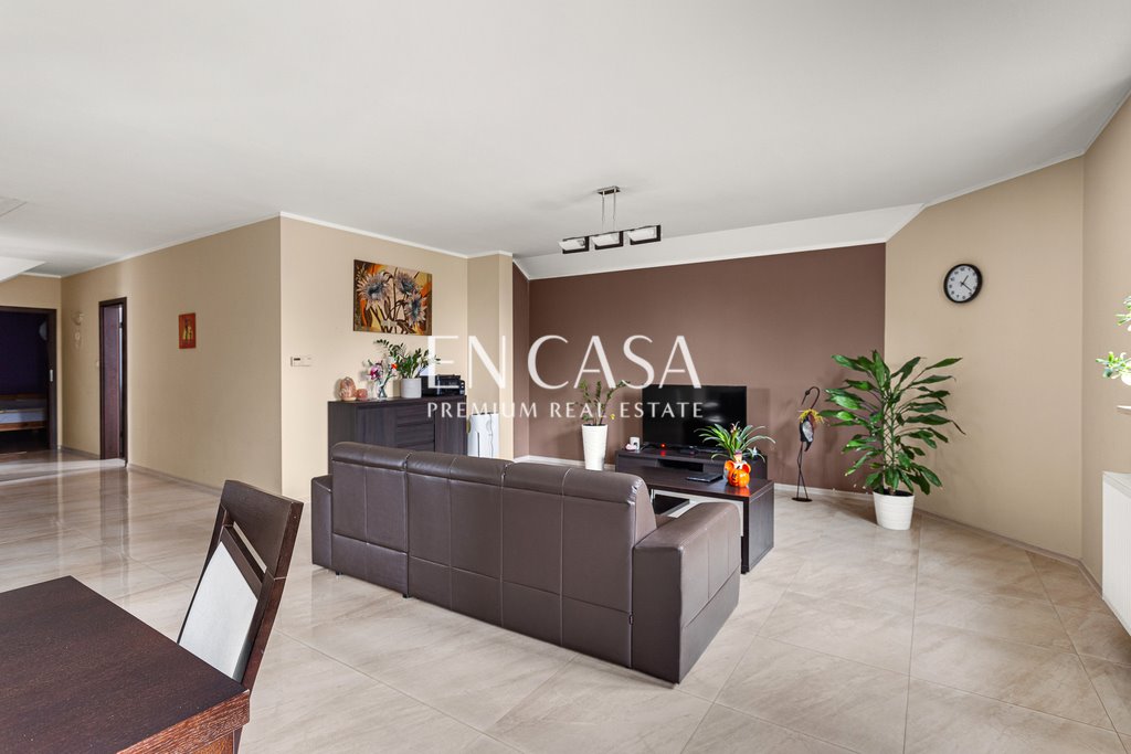 Dom dwurodzinny z potencjałem na działalność, 220 m2 Grodzisk Mazowiecki, Stefana Batorego  220m2 Foto 1