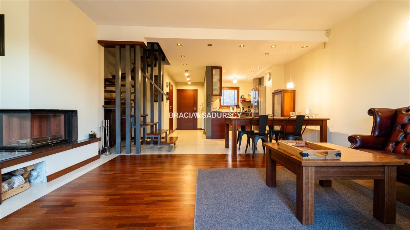 Urokliwy dom szeregowy 129 m² z ogrodem i garażem Kraków, Dębniki, Wielkanocna  129m2 Foto 1