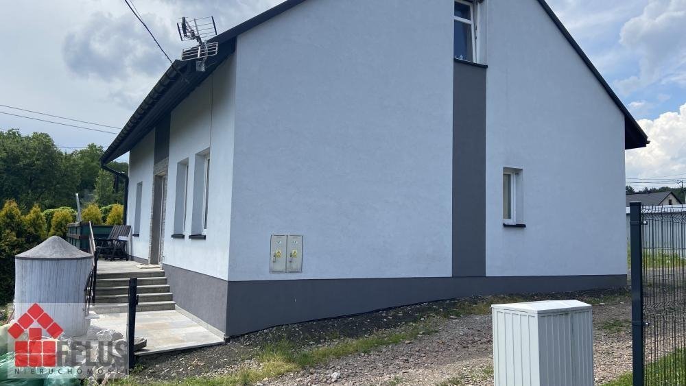 Dom 200 m2 z panelami fotowoltaicznymi i dwoma mieszkaniami Przeginia Duchowna  200m2 Foto 1