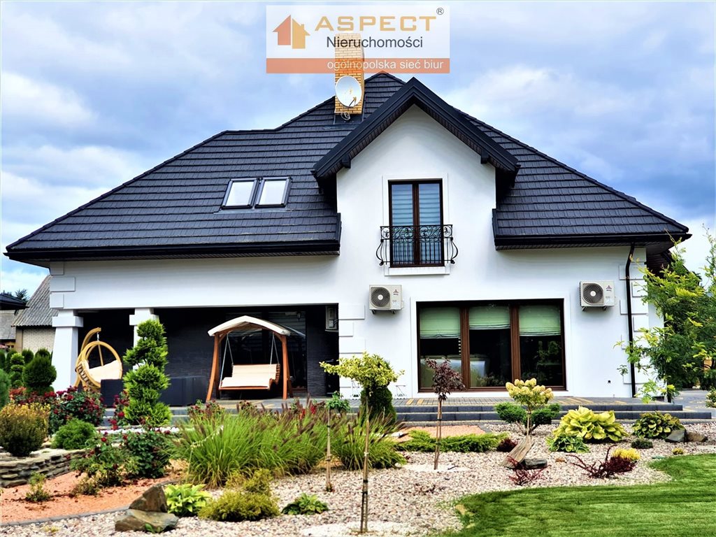 Ekskluzywny dom 7 pokoi, ogród, nowoczesne rozwiązania NOWE PIEKUTY, Łopienie-Jeże  267m2 Foto 1