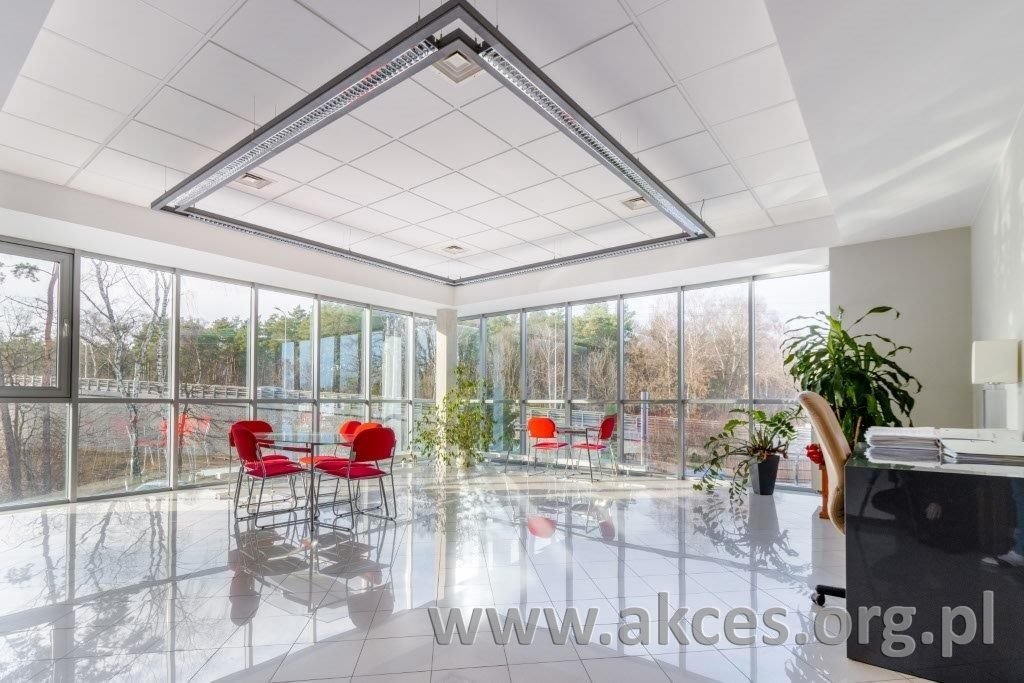 Budynek 1460 m² z windą, PV, parking - polecam Zielonka, Centrum  1 460m2 Foto 1