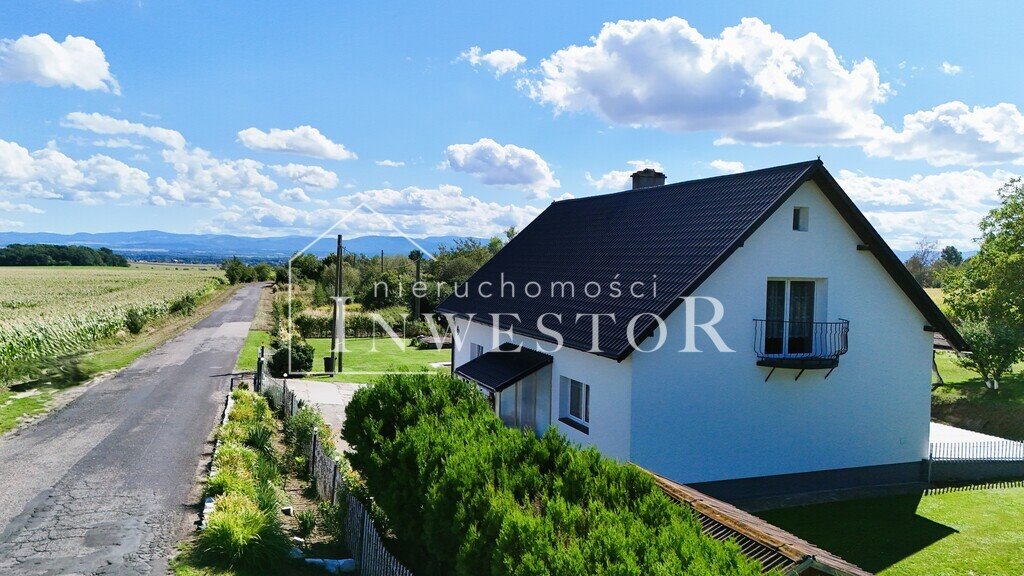 Przestronny dom 200 m² z garażem i fotowoltaiką zapraszam Starowice  200m2 Foto 1