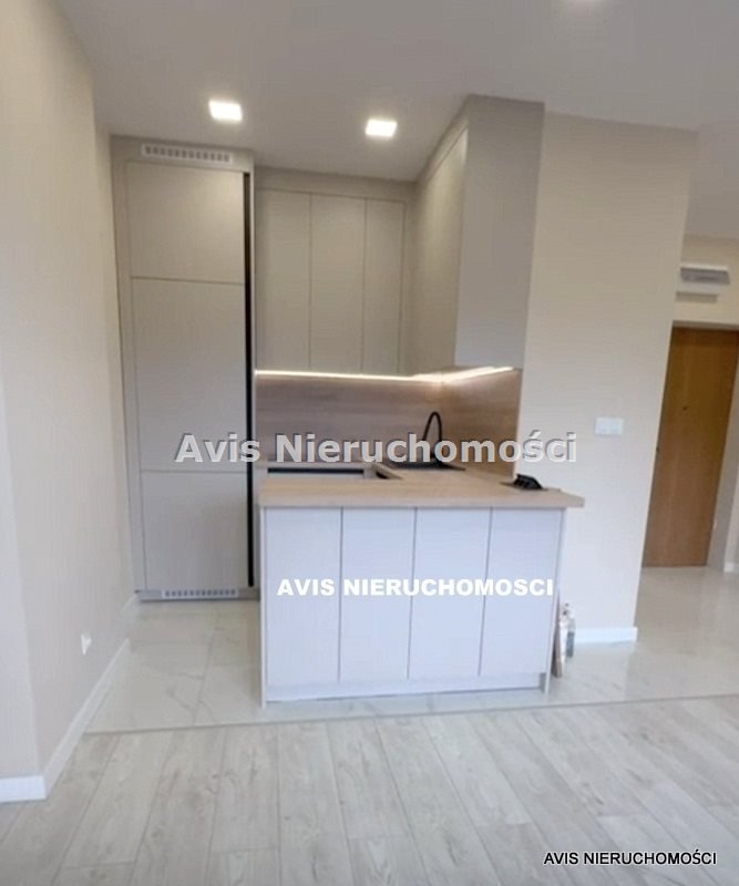 Mieszkanie dwupokojowe na sprzedaż Świdnica  33m2 Foto 1