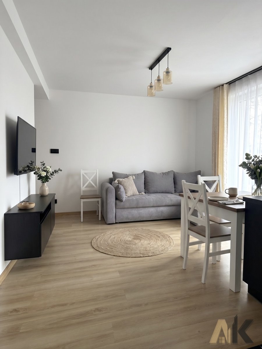 Polecam przestronny 55 m² apartament z balkonem i miejscem parkingowym Nowy Sącz, Węgierska  55m2 Foto 1