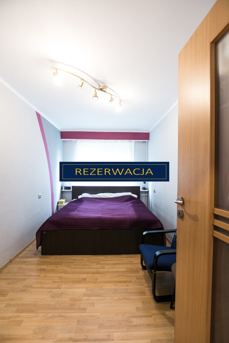 Mieszkanie czteropokojowe  na sprzedaż Kęty, 700-lecia  72m2 Foto 3