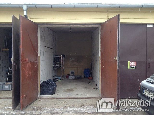 Zapraszam do wynajmu wysokiego garażu 16 m² w centrum Goleniów Goleniów, Pułaskiego  16m2 Foto 1