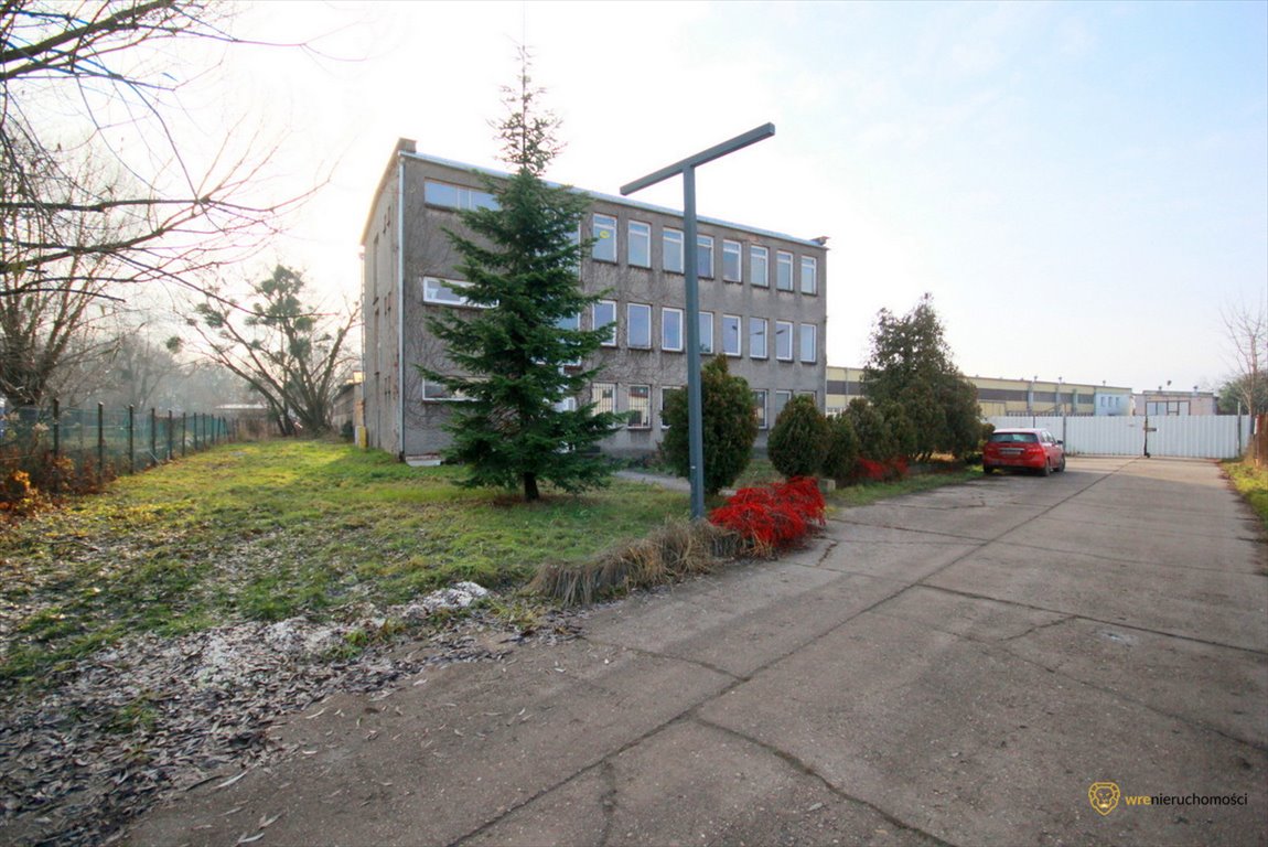 Magazyn z biurem i placem 4 560 m² w Długołęce Długołęka, Robotnicza  4 560m2 Foto 1