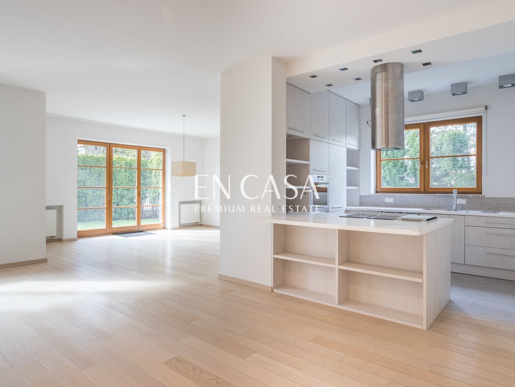 Przestronny dom 300 m2 z ogrodem, Wilanów, wysoka jakość Warszawa, Wilanów, Zawady  300m2 Foto 1
