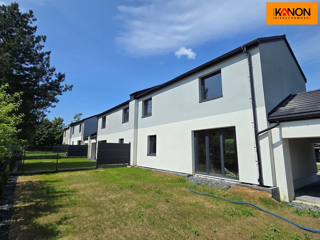 Mieszkanie czteropokojowe  na sprzedaż Bielsko-Biała  97m2 Foto 1