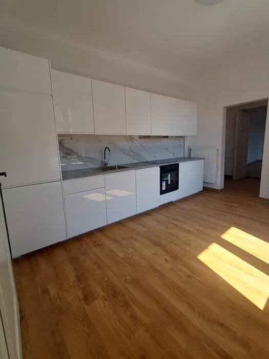 Przestronne 76 m² mieszkanie z dużą piwnicą w centrum Skawiny.: Skawina: Juliusza Słowackiego