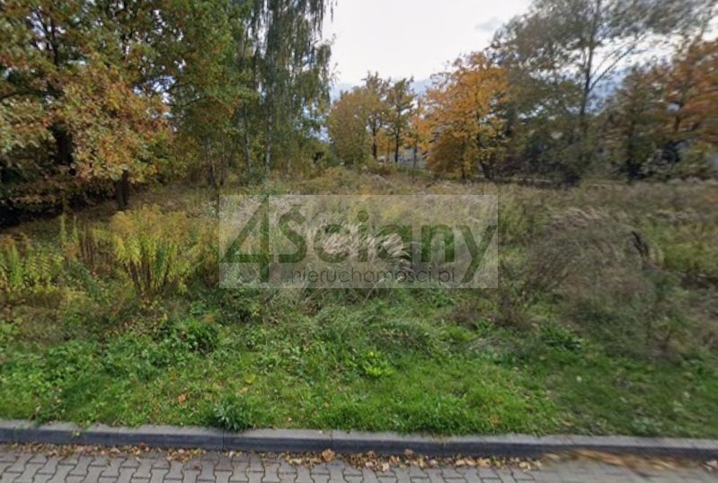 Sprzedam działkę 1409 m² z mediami i warunkami zabudowy Milanówek  1 409m2 Foto 1