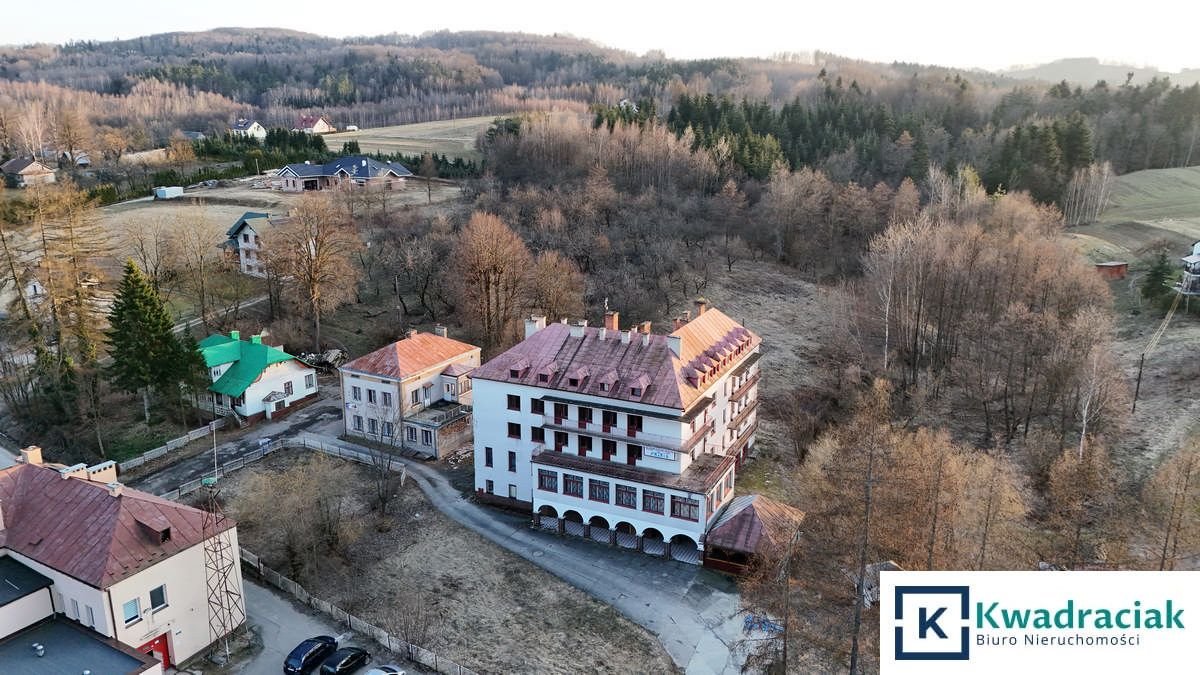 Atrakcyjny obiekt inwestycyjny 1000 m² z dużym potencjałem zapraszam Gwoźnica Górna  1 000m2 Foto 1