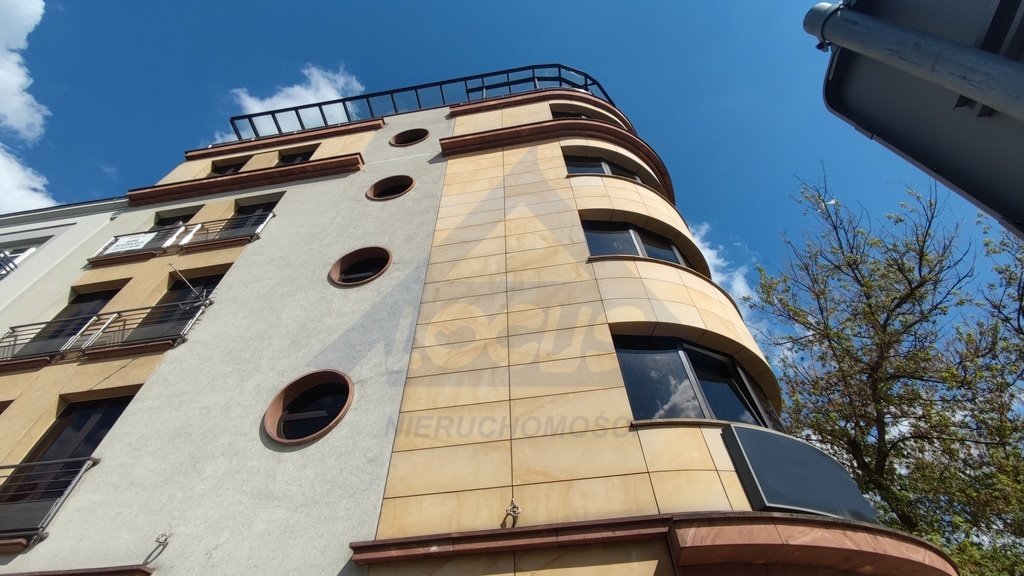 Nowoczesne biuro 643 m² z widokiem na park, Mokotów Warszawa, Mokotów  643m2 Foto 1