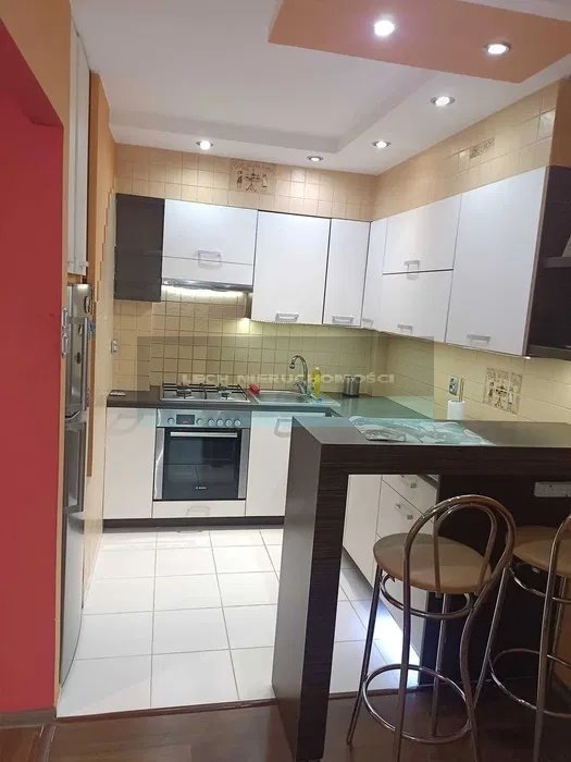 Mieszkanie dwupokojowe na sprzedaż Warszawa, Włochy, 1 Sierpnia  37m2 Foto 1