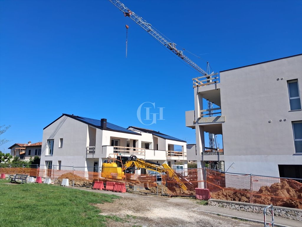 Sprzedam luksusowe 3-pokojowe mieszkanie z widokiem na jezioro Garda Włochy, Peschiera del Garda  65m2 Foto 1