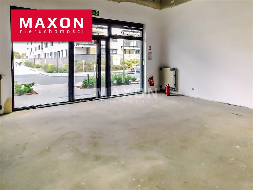Zapraszam do obejrzenia narożnego lokalu 58 m² z witrynami Warszawa, Wawer, bysławska  58m2 Foto 1