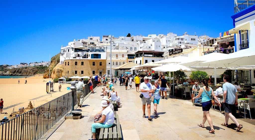 Dom na sprzedaż Portugalia, Albufeira (Portugalia), Olhos de Água  205m2 Foto 11