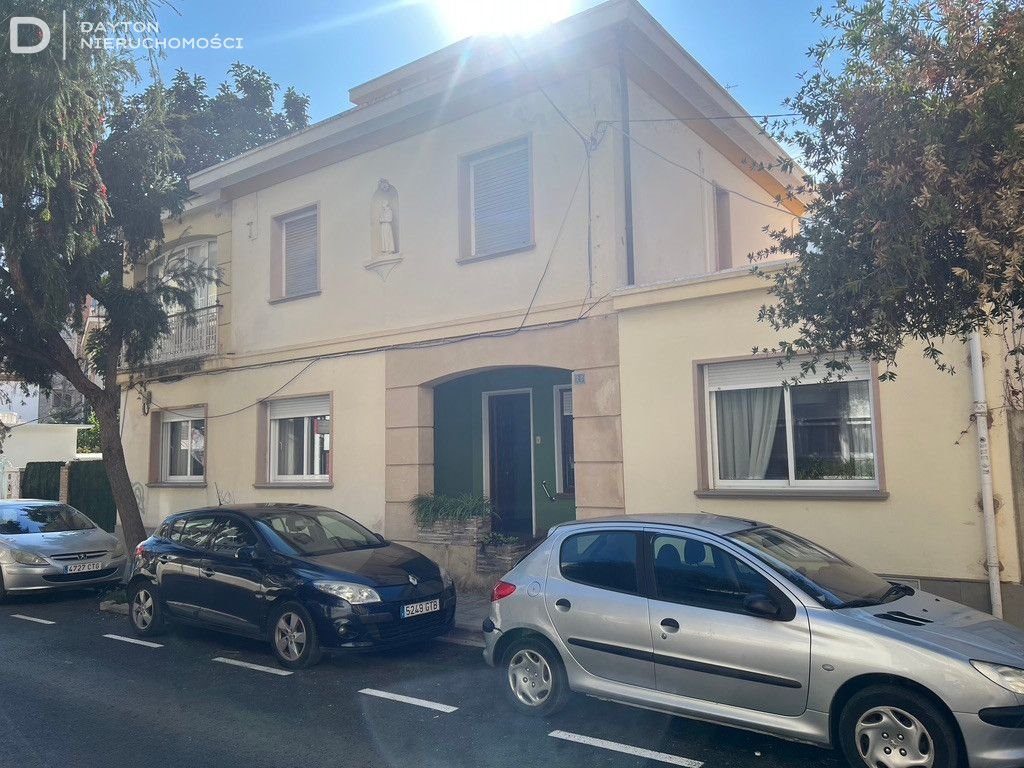 Na sprzedaż przestronny dom 352 m² w Denii z ogrodem i potencjałem Denia  352m2 Foto 1