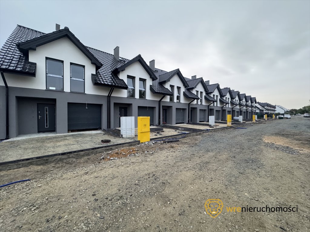 Nowoczesny dom 118 m2 z funkcjonalnym układem i inteligentnym systemem Mędłów, Czereśniowa  118m2 Foto 1