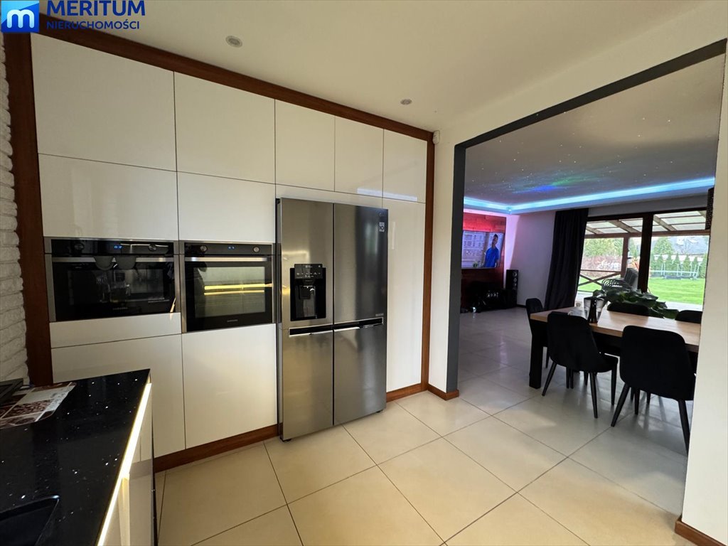 Przestronny dom 220 m2 z garażem, tarasem i ogrodem Osowiec  220m2 Foto 1