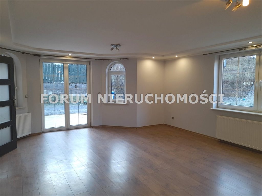 Lokal użytkowy na wynajem Bielsko-Biała, Stare Bielsko  150m2 Foto 1