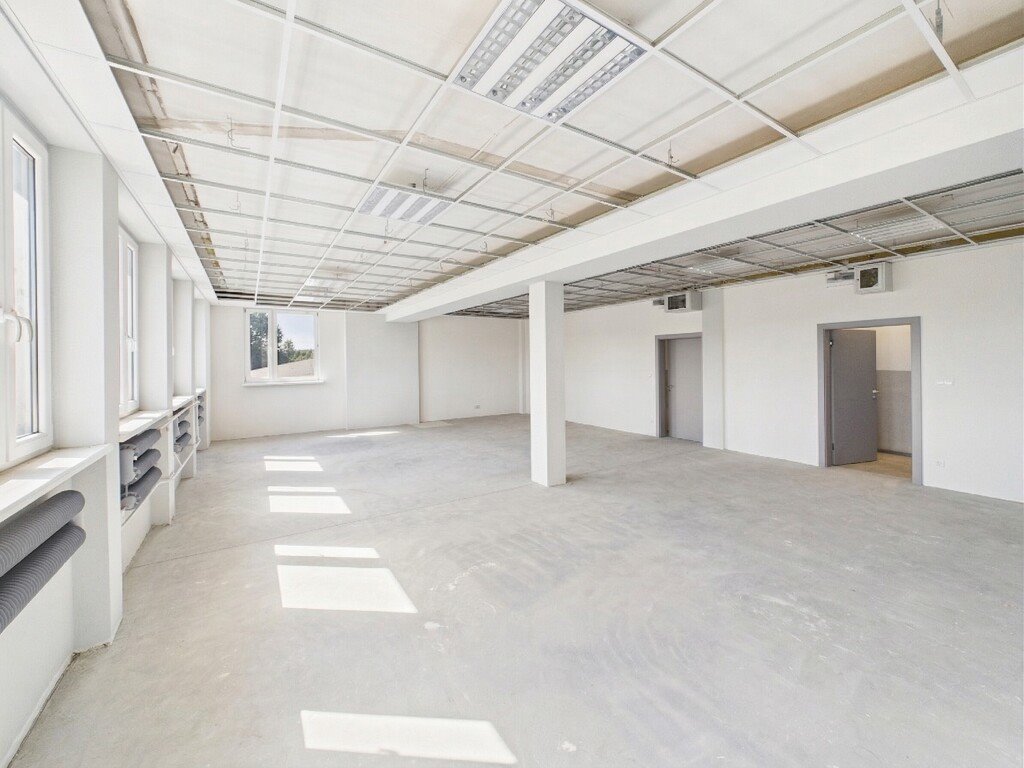 Lokal biurowy 85 m² z parkingiem i socjalem - zapraszam Rybnik, Sygnały  85m2 Foto 1