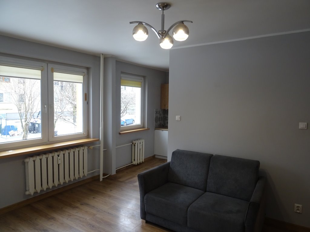 Mieszkanie dwupokojowe na wynajem Piotrków Trybunalski, al. Armii Krajowej  43m2 Foto 1