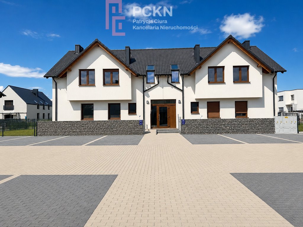 Do sprzedania nowoczesny segment z własnym ogrodem 77 m² w Górkach Górki, Irysowa  77m2 Foto 1