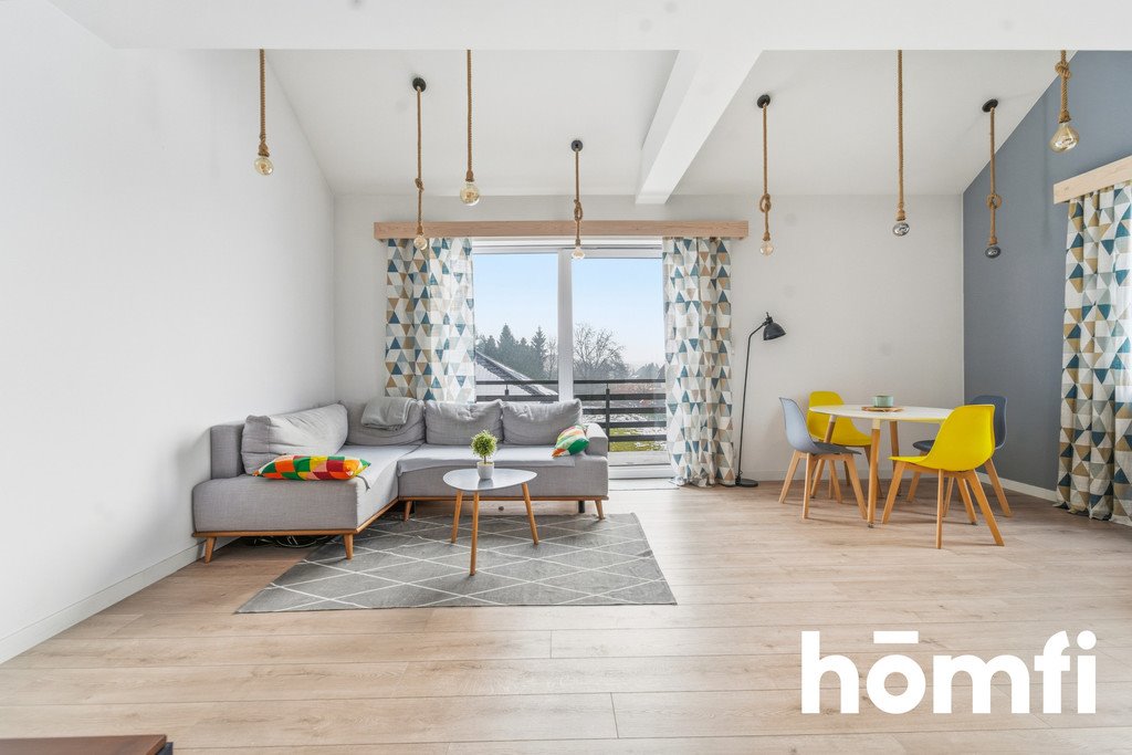 Mieszkanie czteropokojowe  na sprzedaż Bielsko-Biała, Komorowice Krakowskie, Jacka Odrowąża  102m2 Foto 1